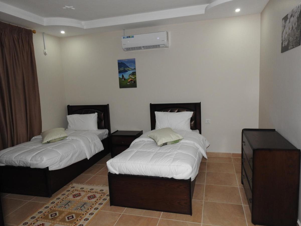 Amro Petra Apartment Вади Муса Екстериор снимка