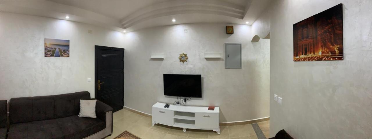 Amro Petra Apartment Вади Муса Екстериор снимка