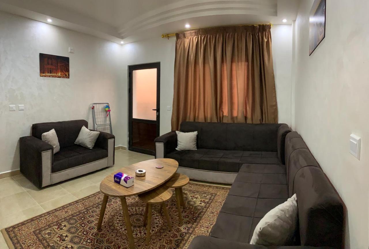 Amro Petra Apartment Вади Муса Екстериор снимка
