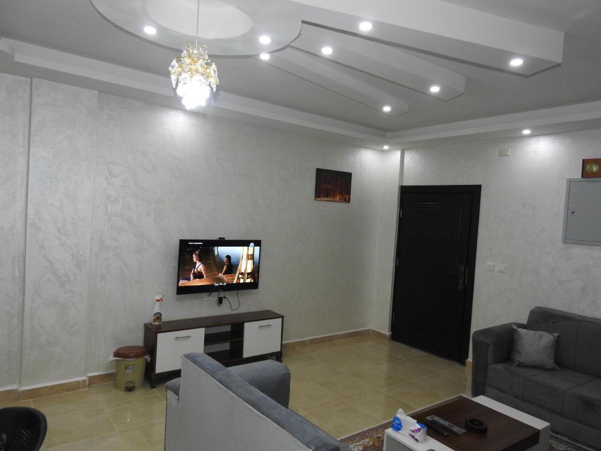Amro Petra Apartment Вади Муса Екстериор снимка