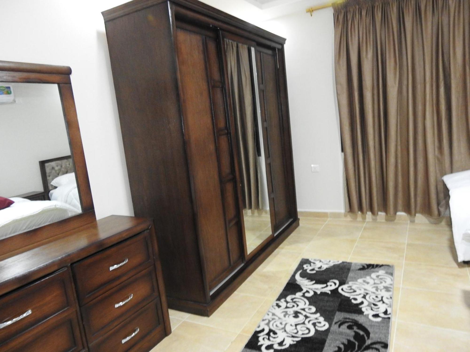 Amro Petra Apartment Вади Муса Екстериор снимка